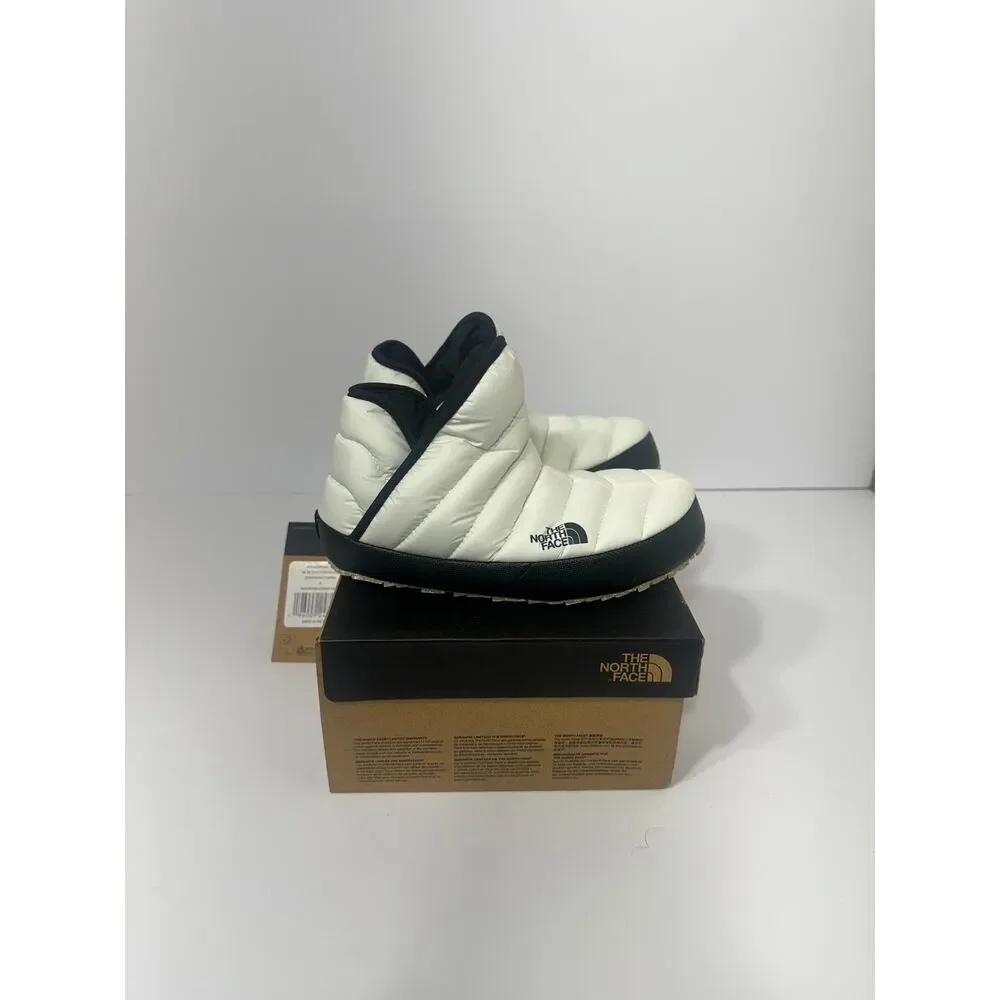 The North Face ThermoBall Traction Bootie Women’s 5 White Black NWT Box